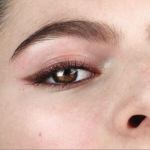 REALHER Eye Am Resilient Metallic Bronze Eyeliner